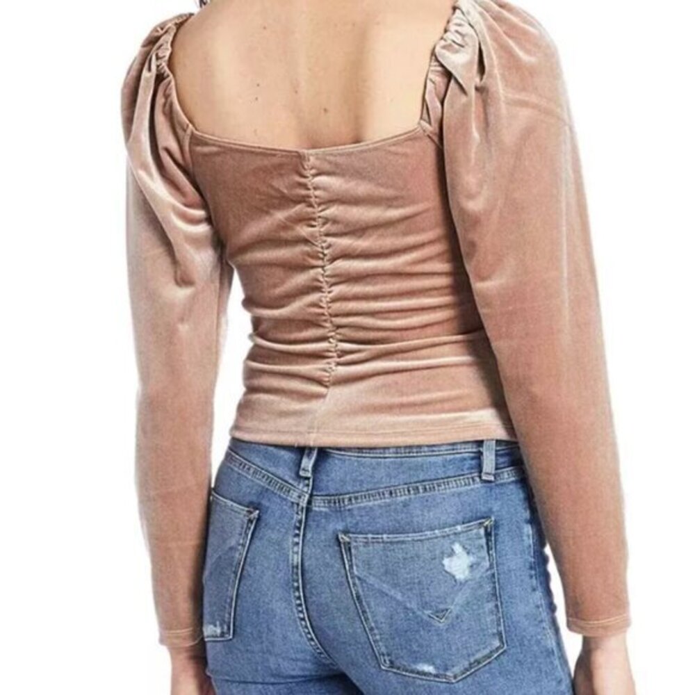 ASTR The Label Vanya Velvet Ruched Long Sleeve Sweetheart Neck Blouse Size L - Picture 2 of 9